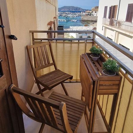 Casa Di Catalina Apartment Фавиняна Екстериор снимка